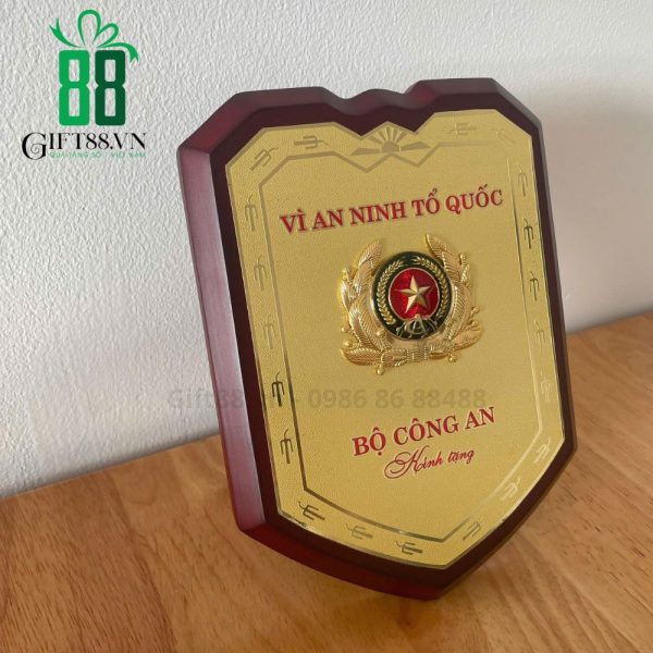 Kỷ niệm chương gỗ đồng ăn mòn giá rẻ